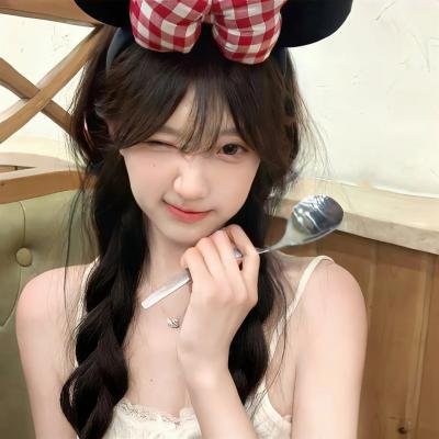 顶级白月光她开大了