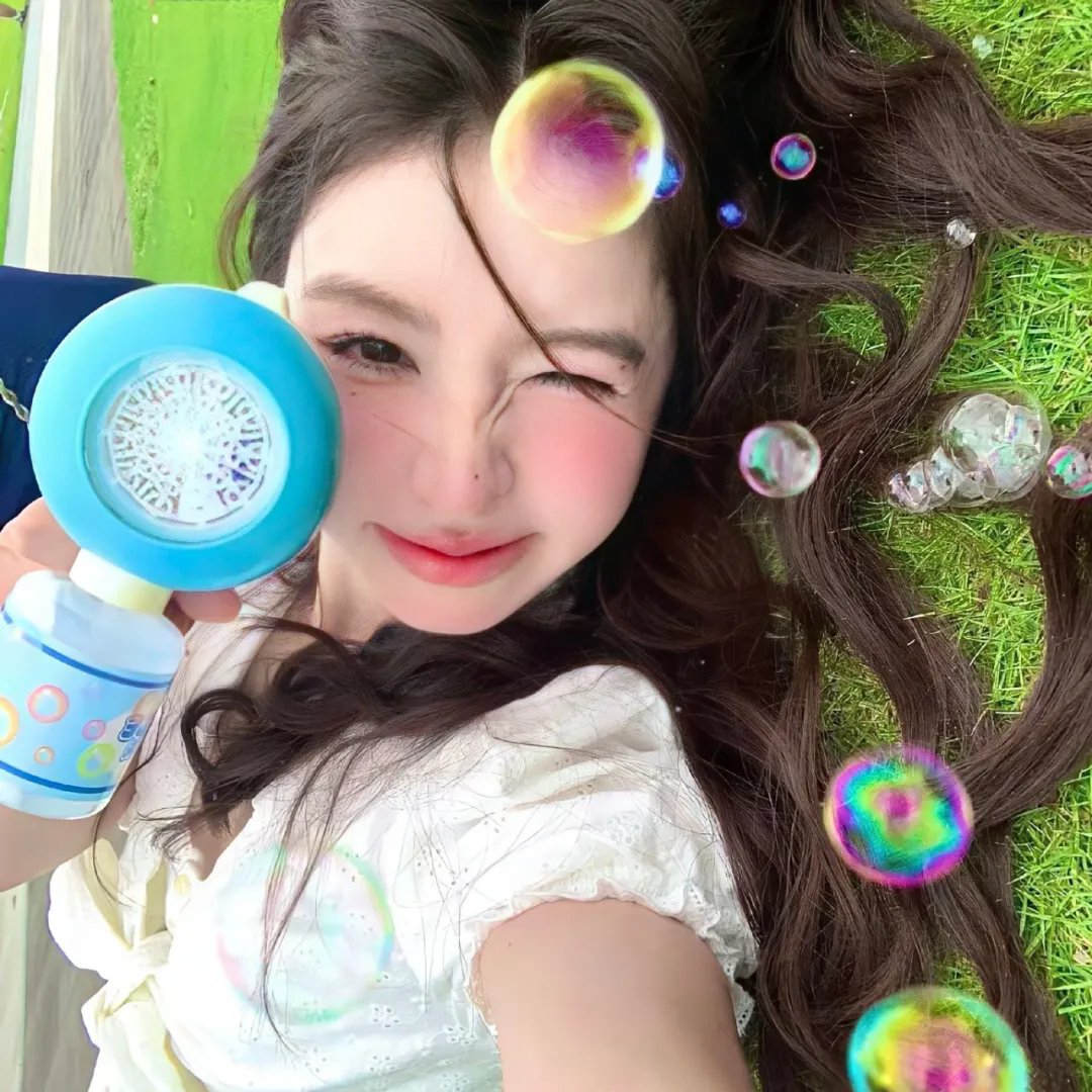 离婚后我成了顶流